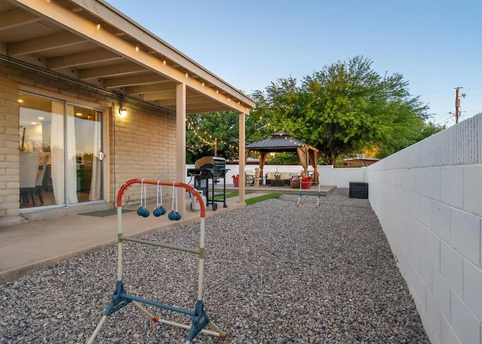 Casa Midtown Firepit Lounge Holiday home